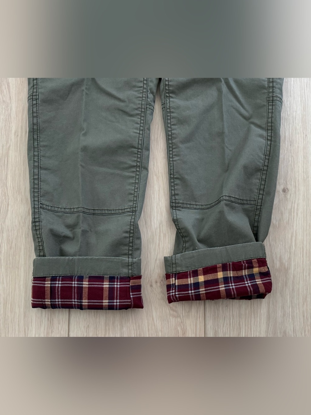 L.L.Bean Women’s stretch flannel lined cargo pants dusty olive green New 6 NWT! - Picture 4 of 16